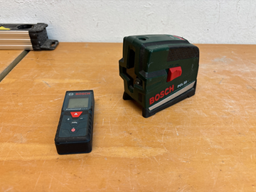Bosch Korslaser & avståndsmätare 