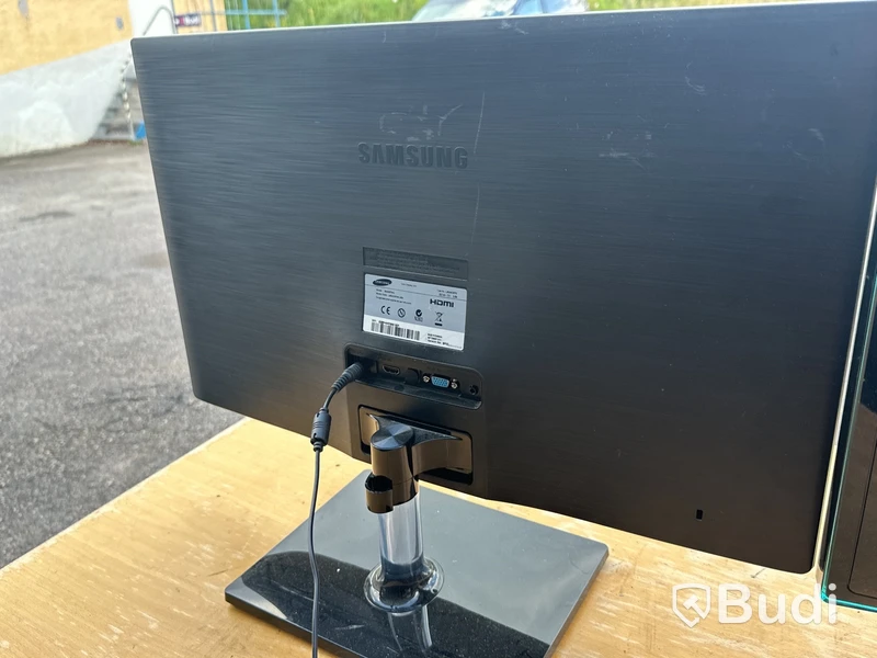 2st Skärmar Samsung 24-tum