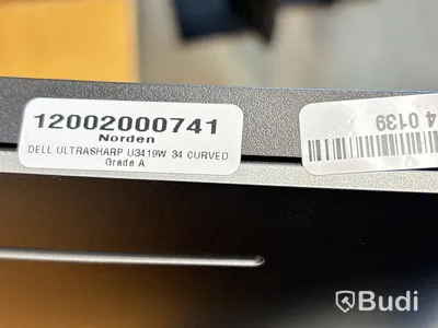 Dell UltraSharp 34-tums curved monitor.