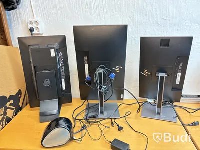 Monitorer 3st HP & etikettskrivare.