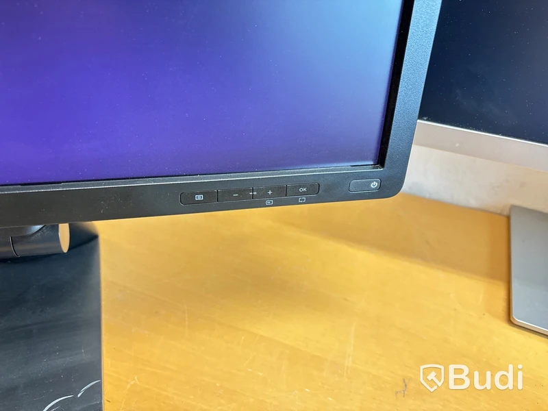 Monitorer 3st HP & etikettskrivare.