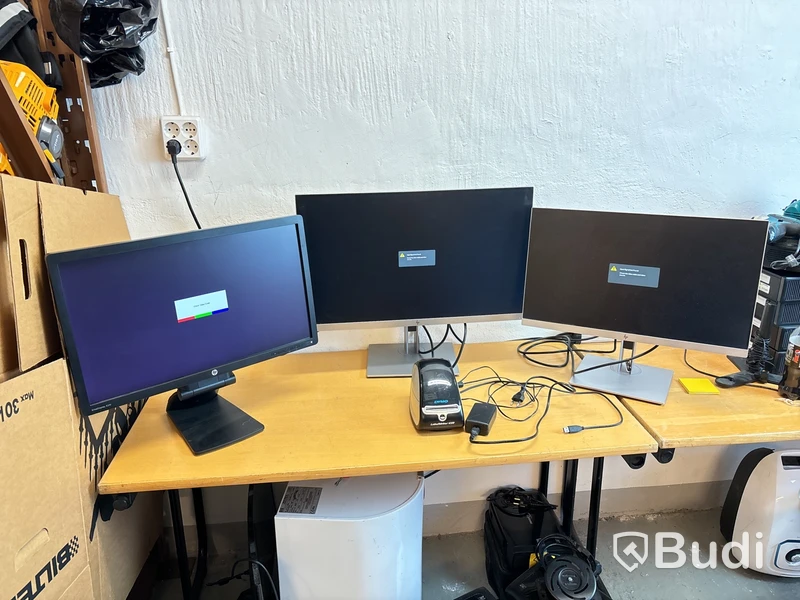 Monitorer 3st HP & etikettskrivare.