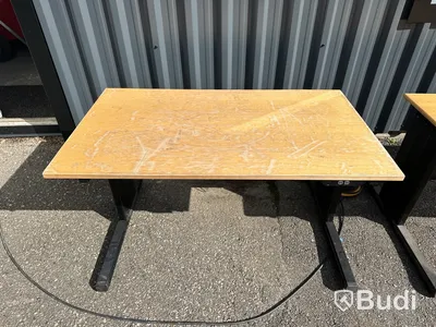 2 st Höj och sänkbara skrivbord