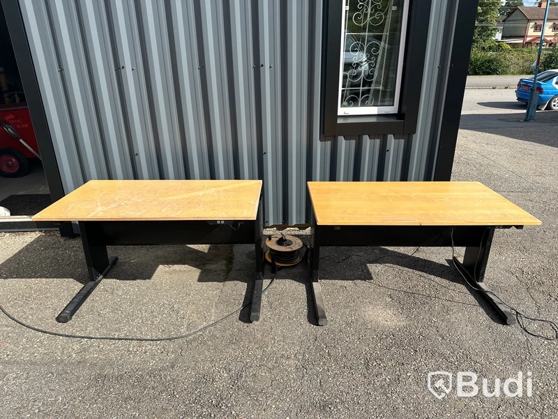 2 st Höj och sänkbara skrivbord