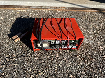 Batteriladdare Modernum