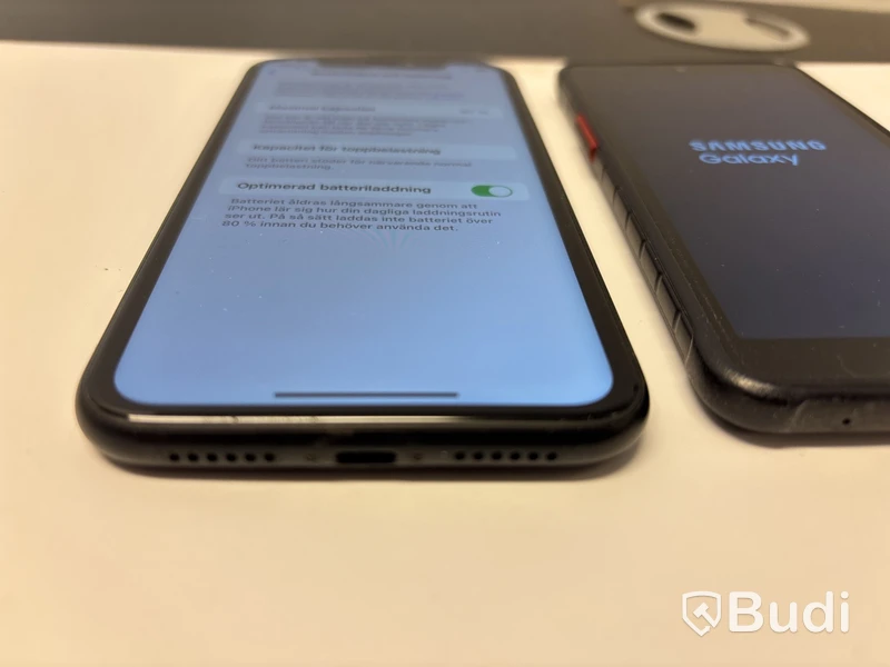 iPhone XR & Samsung telefon