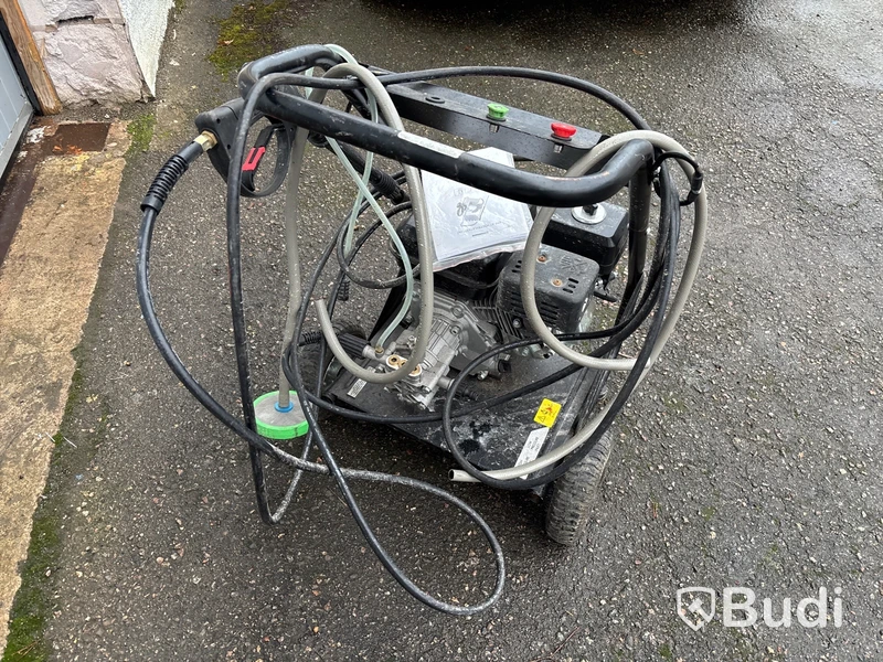 Bensindriven högtryckstvätt Duro
