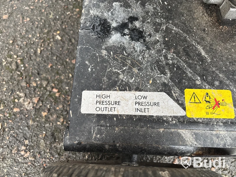 Bensindriven högtryckstvätt Duro
