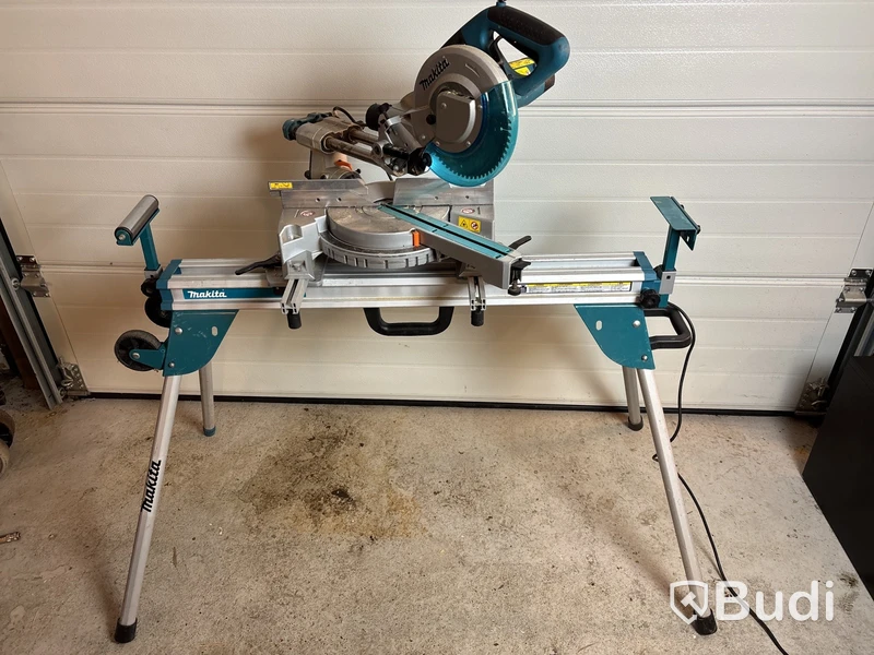 Kap-& gersåg Makita LS0815FL med stativ.