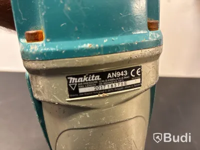 Spikpistol Makita AN943