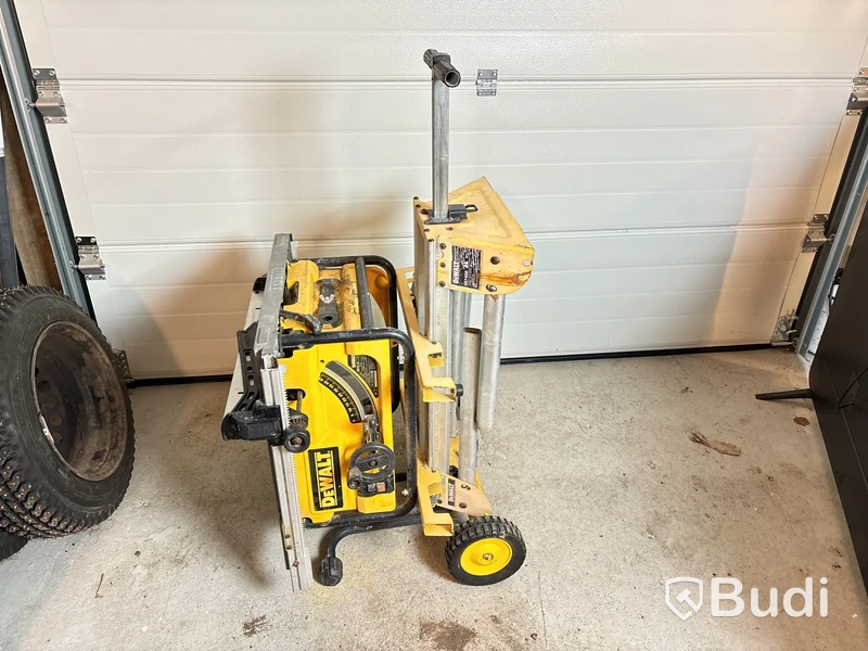 Bordssåg med stativ DeWalt