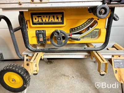 Bordssåg med stativ DeWalt