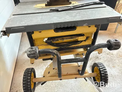 Bordssåg med stativ DeWalt