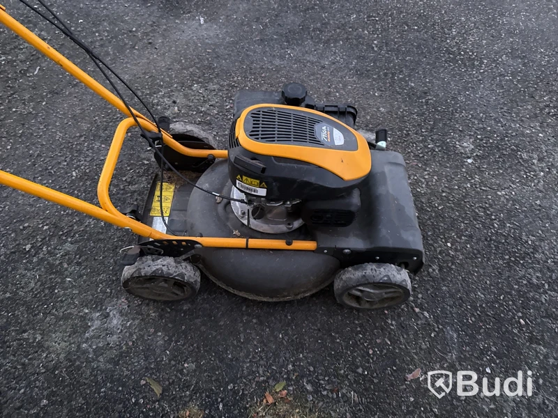 Gräsklippare Stiga med drivning.