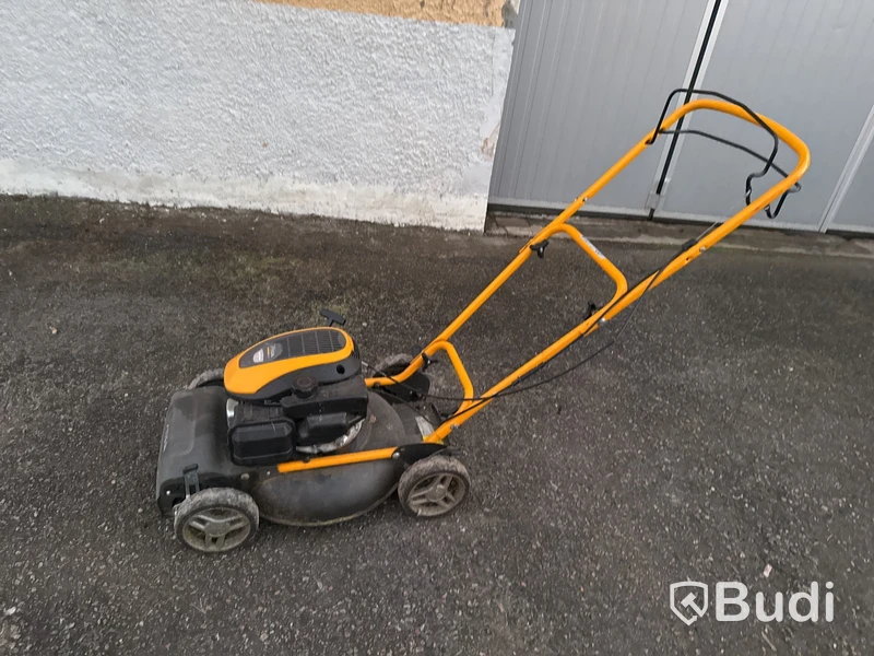 Gräsklippare Stiga med drivning.