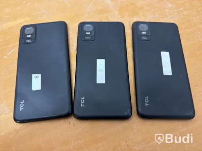 3 st TCL T431D smartphones