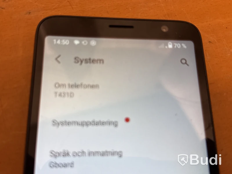 3 st TCL T431D smartphones