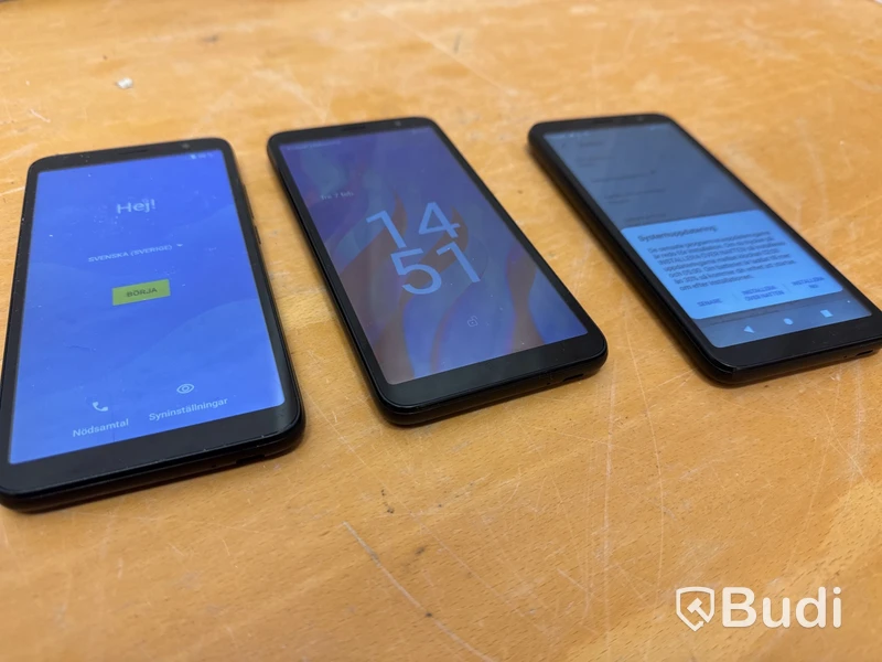 3 st TCL T431D smartphones