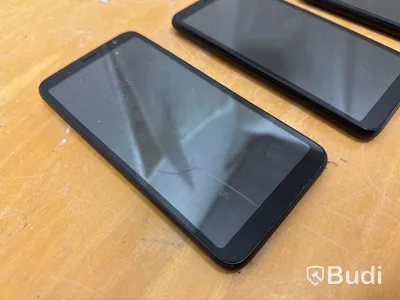 3 st TCL T431D smartphones