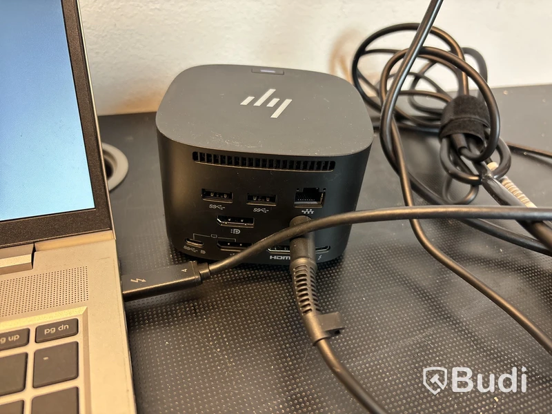 HP Probook med dockningsstation.
