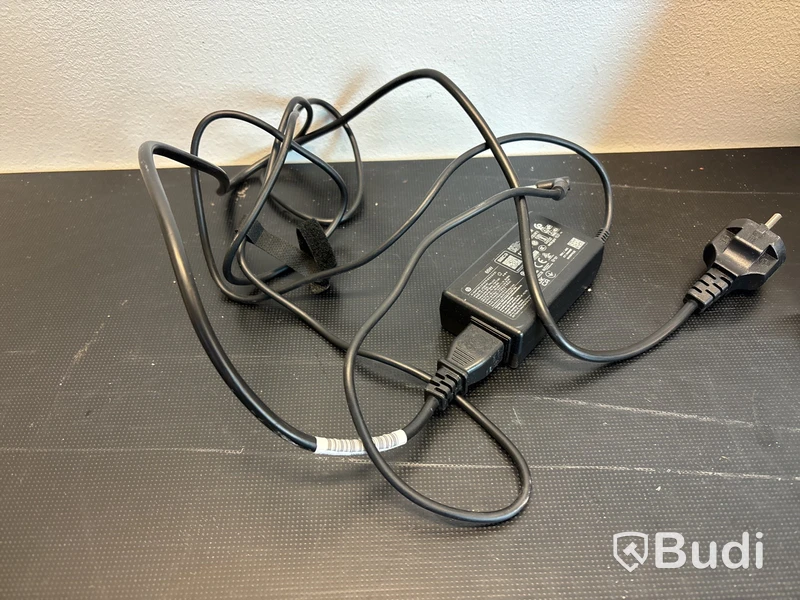HP Probook med dockningsstation.