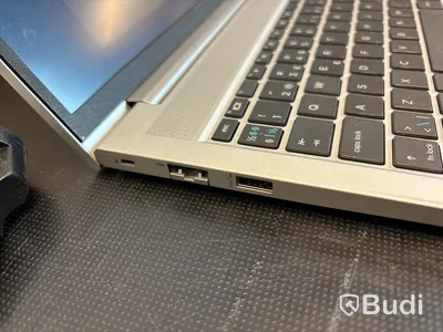 HP Probook med dockningsstation.