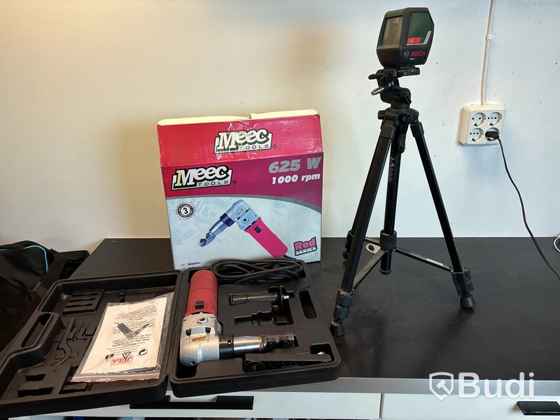 Nibbler & Bosch korslaser med stativ