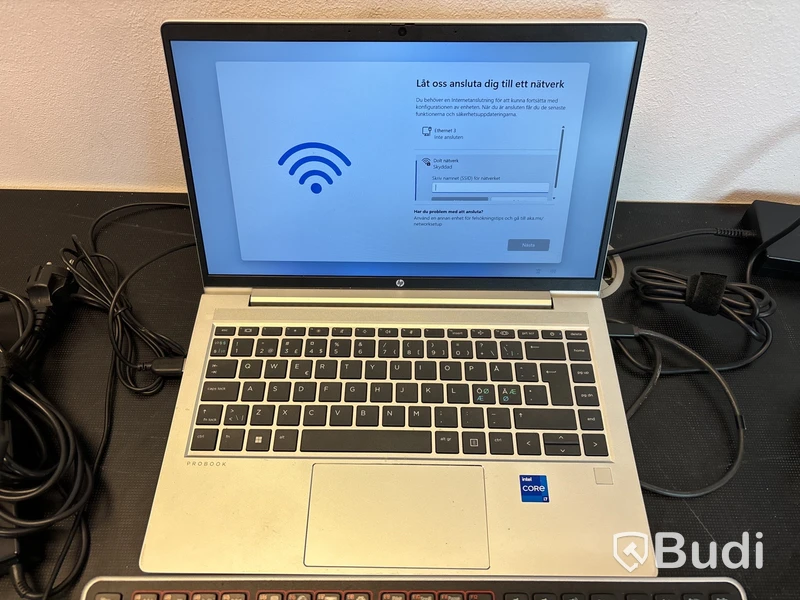 HP Probook med rollermouse & dockningsstation.