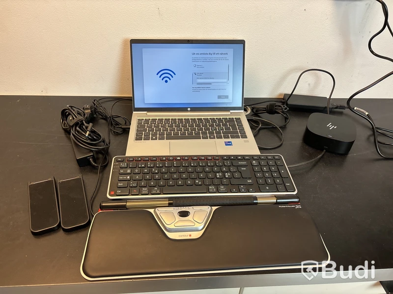 HP Probook med rollermouse & dockningsstation.