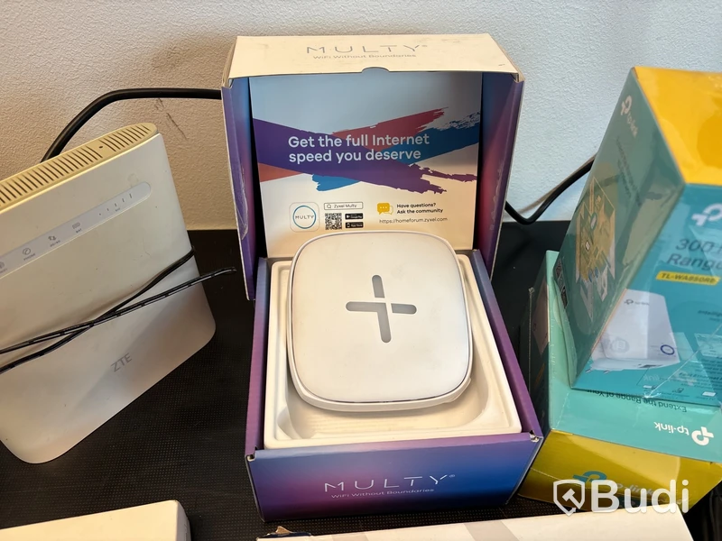 3 st iZettle, routrar skrivare m.m.