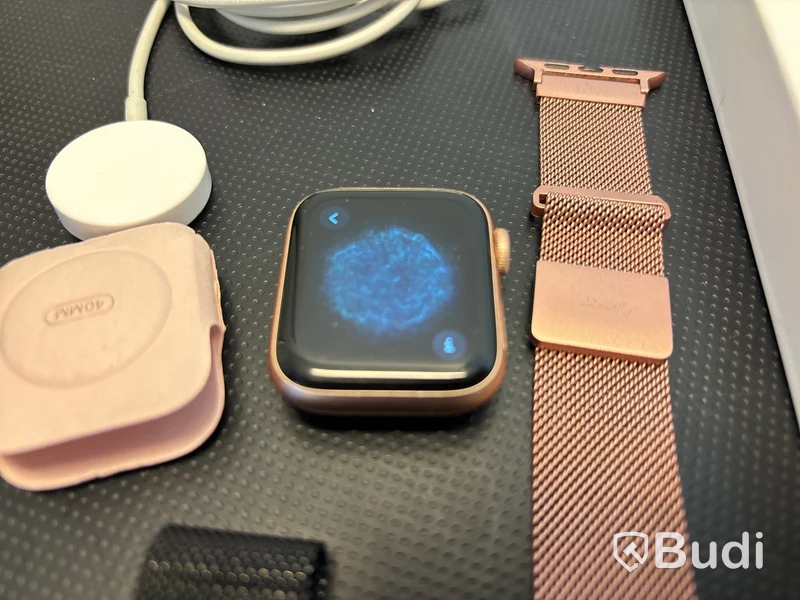 Apple Watch Series 6 40mm Gold