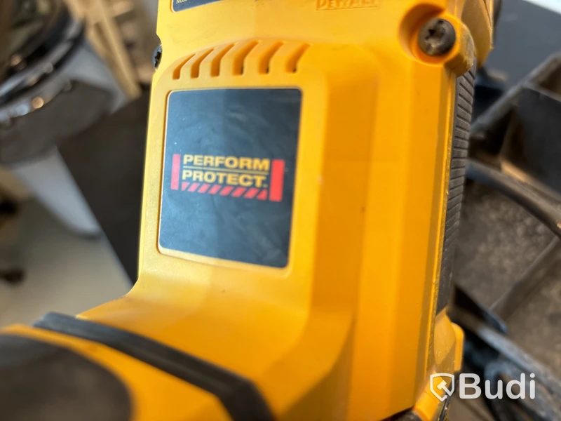 Bilningshammare DeWalt D25430