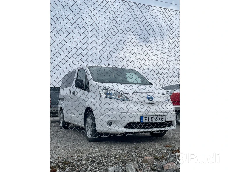 Skåpbil NISSAN E-NV200 -2017 | Reparationsobjekt