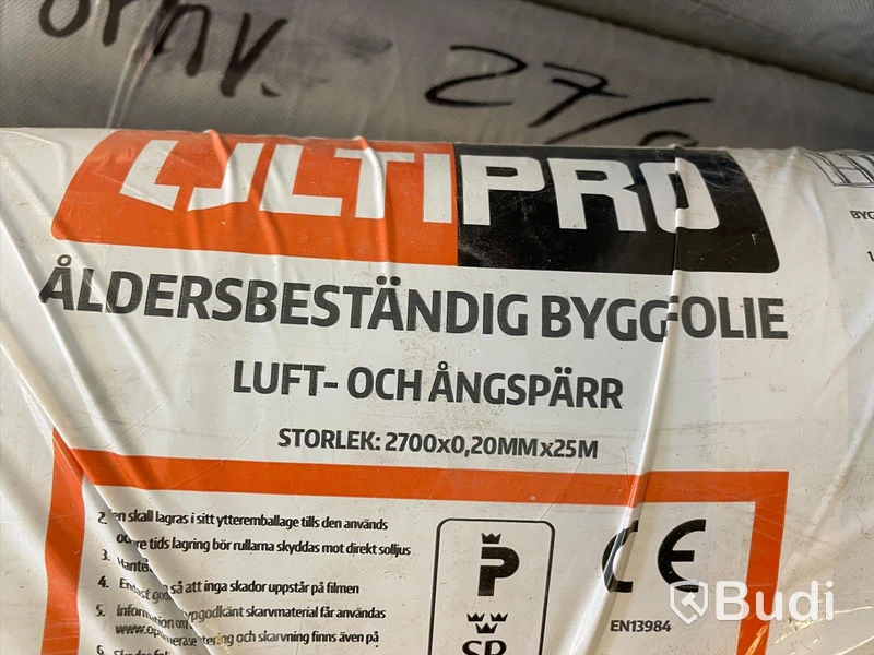 Div. byggmaterial. T.ex. skyddsplast, vindspärr.