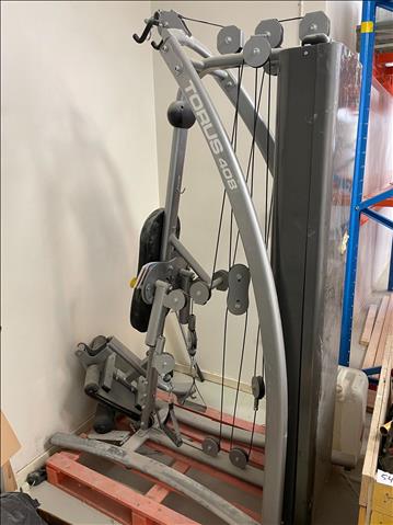Träningsmaskin Torus 408. Funktion oklar.