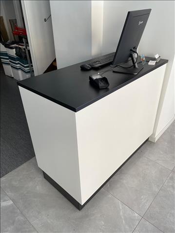 Kassadisk 118x60 cm