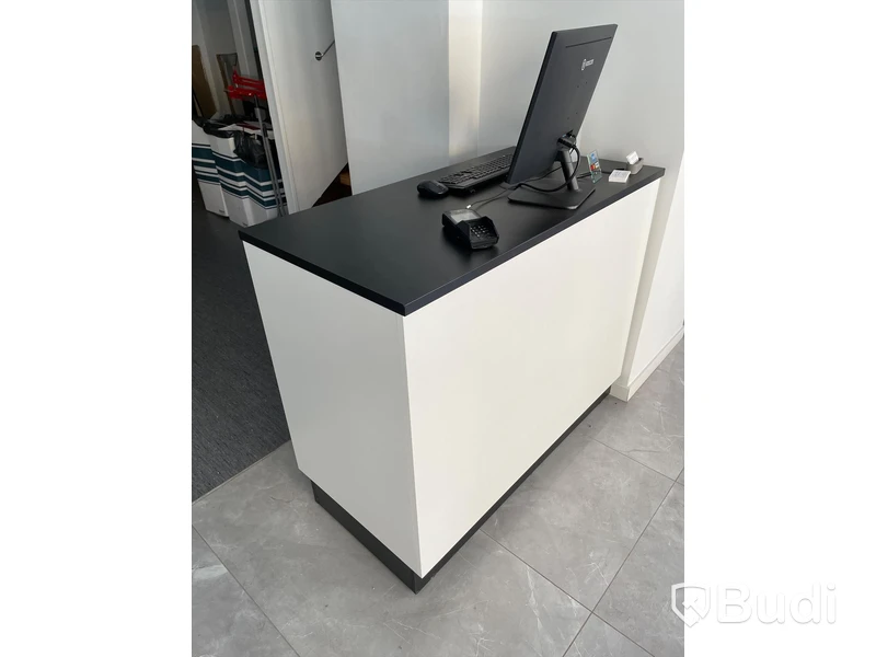 Kassadisk 118x60 cm
