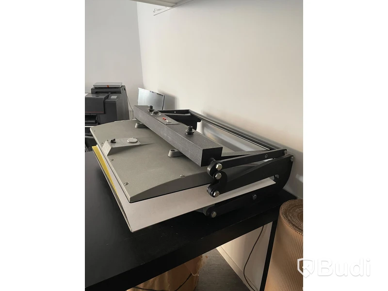 Värme-/lamineringspress Masterpiece 500T samt bord