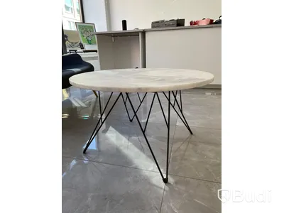 Bord med marmorskiva 80 cm i diameter