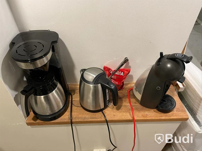 Kaffekokare, vattenkokare samt kapselmaskin