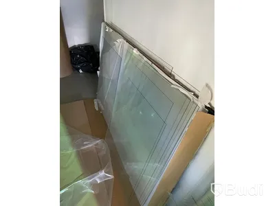 Parti med "vanligt glas", Artglass samt Floatglas.