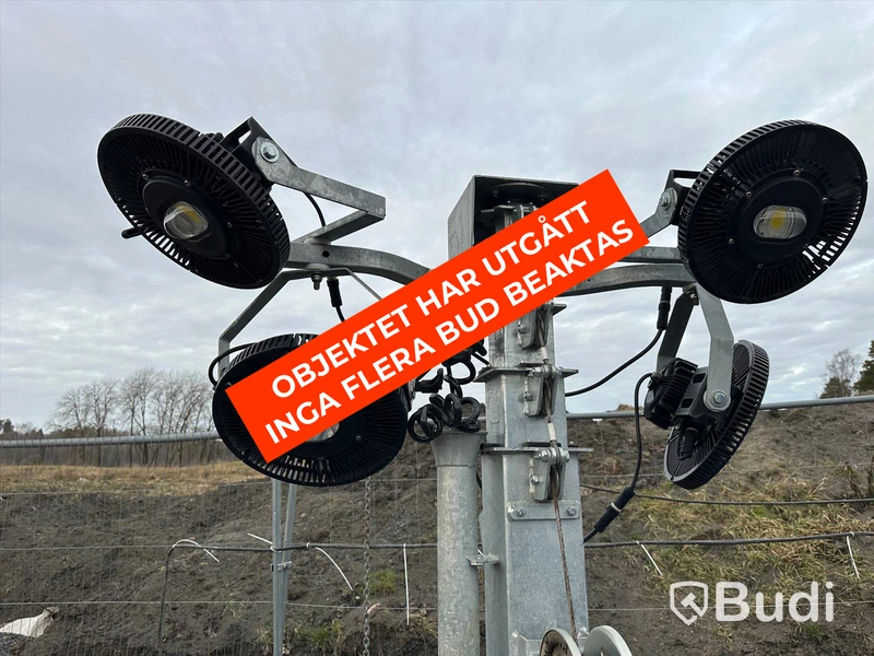 Belysningsmast HILIGHT med 4 st led-strålkastare