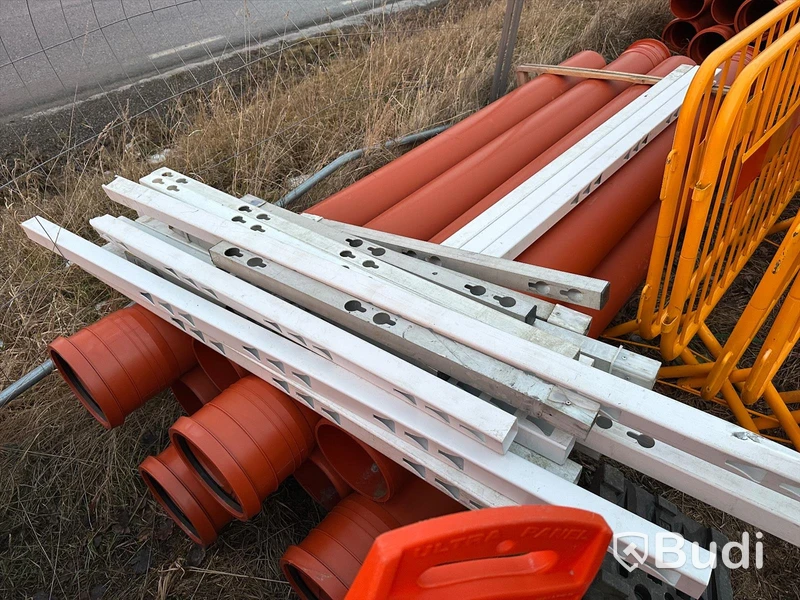 SN8 Avloppsrör röd mark DN 250  DN 200. DN 160 Diverse rörkopplingar vinklar m.m.