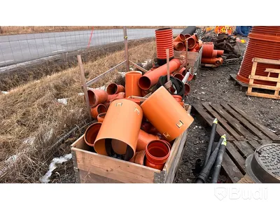 SN8 Avloppsrör röd mark DN 250  DN 200. DN 160 Diverse rörkopplingar vinklar m.m.