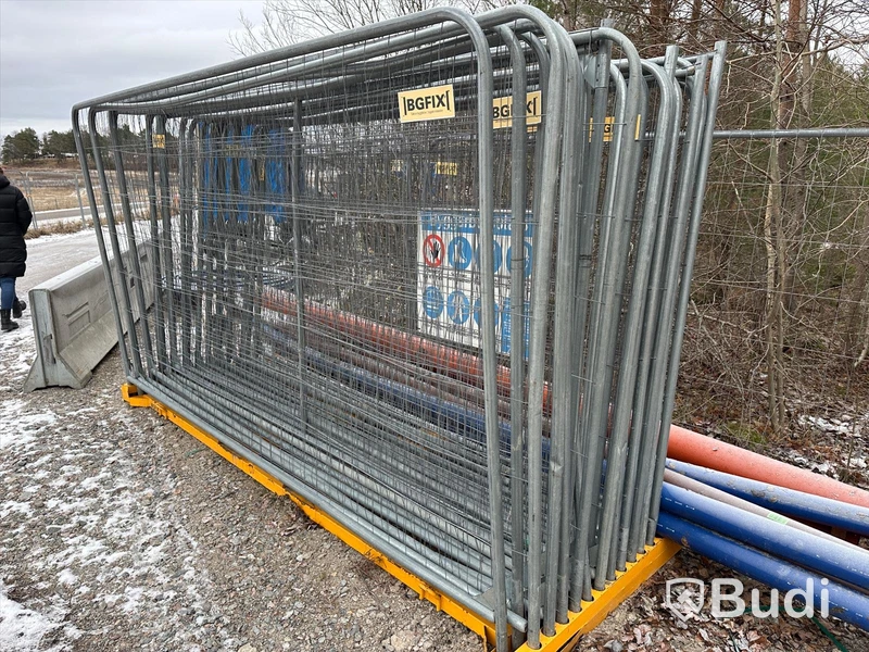 Byggstaket STAKET 90 st med 2 st grindar