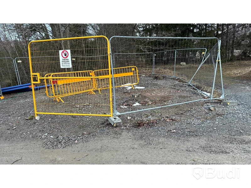 Byggstaket STAKET 90 st med 2 st grindar