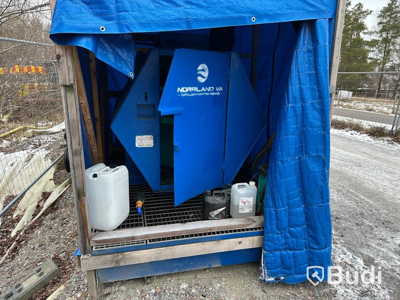 Dieseltank 1500 liter med pump Blå  Inklusive SPILLKAR / Uppsamlingskar se bild