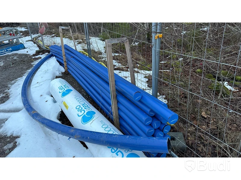 PE rör blå brun samt DFN 400 TB Brunnar m.m.