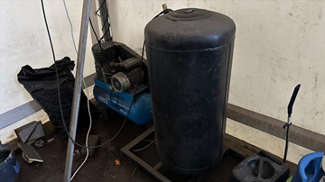 Kompressor ABC modell B3800B-50 CM 3 JULA   2003 med extra tank 