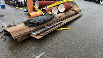 Larsen Spont längder ca 4 meters